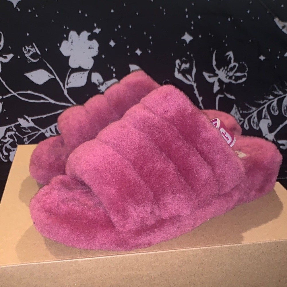 Ugg slides
